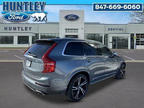 2019 Volvo XC90 T6 R-Design