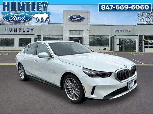 White Metallic 2025 BMW 530 xDrive