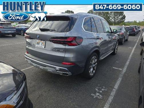 Gray Metallic 2024 BMW X5 xDrive40i