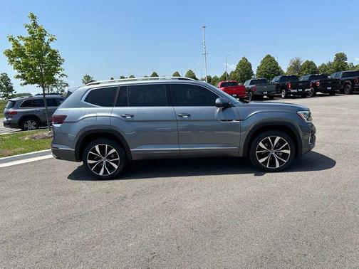 2024 Volkswagen Atlas 2.0T SEL Premium R-Line 4MOTION