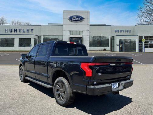 2024 Ford F-150 Lightning LARIAT