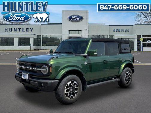 Eruption Green Metallic 2022 Ford Bronco Outer Banks