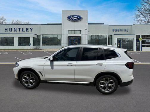White 2023 BMW X3 xDrive30i