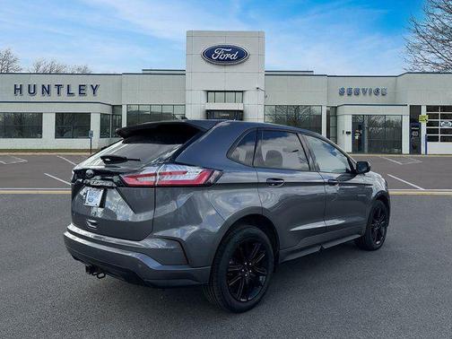 2022 Ford Edge ST Line
