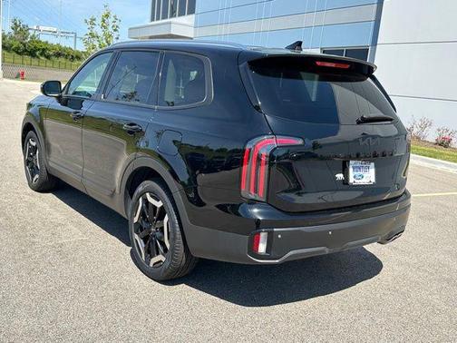 Ebony Black 2024 Kia Telluride EX