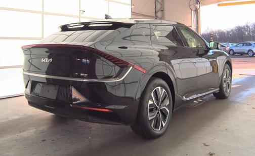 2022 Kia EV6 Wind