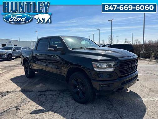 Diamond Black Crystal Pearlcoat 2020 RAM 1500 Laramie