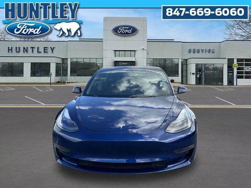 Deep Blue Metallic 2023 Tesla Model 3 Performance