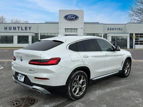 2024 BMW X4 xDrive30i