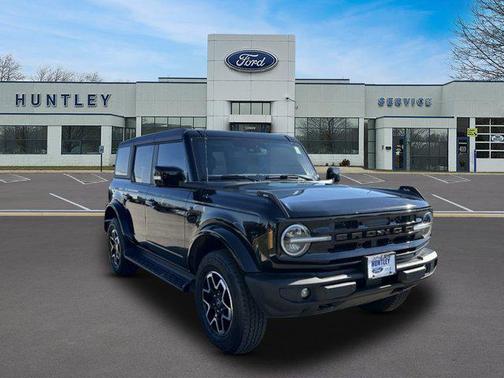 Shadow Black 2025 Ford Bronco Outer Banks