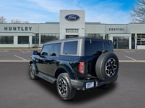 Shadow Black 2025 Ford Bronco Outer Banks