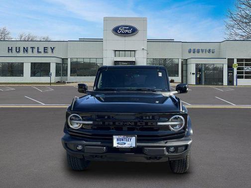 Shadow Black 2025 Ford Bronco Outer Banks