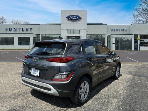 2022 Hyundai KONA SE