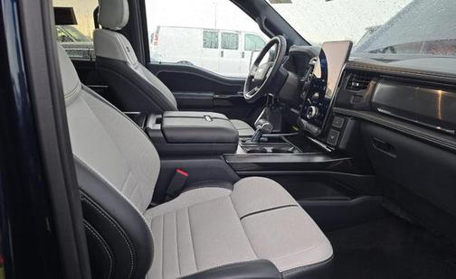 2023 Ford F-150 Lightning Platinum