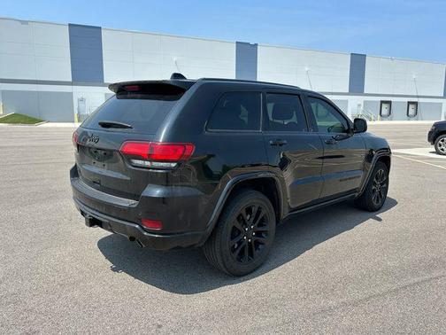 2020 Jeep Grand Cherokee Altitude