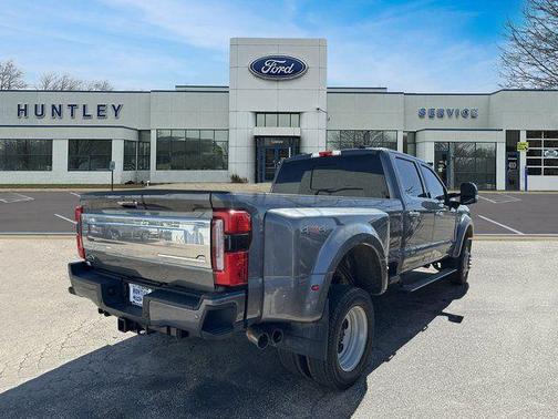 2023 Ford F-450 Platinum
