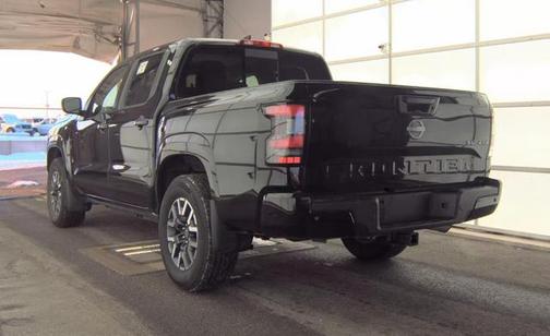 2024 Nissan Frontier SL