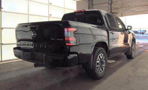 2024 Nissan Frontier SL
