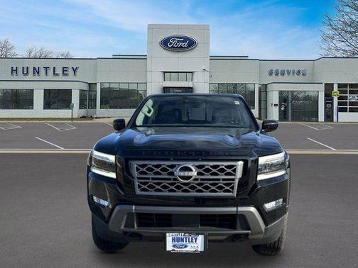 2024 Nissan Frontier SL