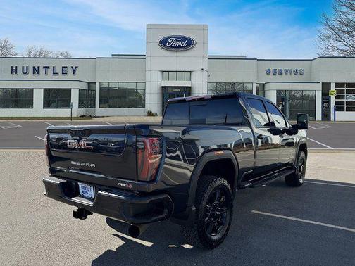 2025 GMC Sierra 2500 AT4