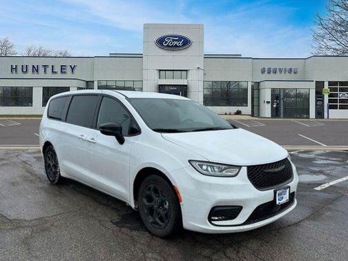 2024 Chrysler Pacifica Hybrid S Appearance Pkg