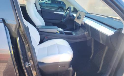 2024 Tesla Model Y Long Range Dual Motor All-Wheel Drive