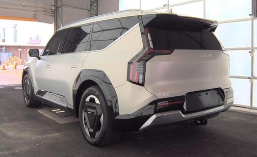 2024 Kia EV9 Land