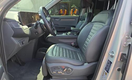 2024 Kia EV9 Land