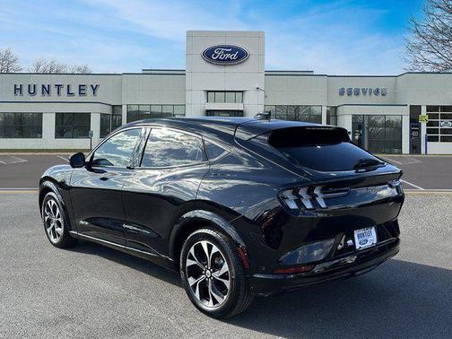 2022 Ford Mustang Mach-E Premium