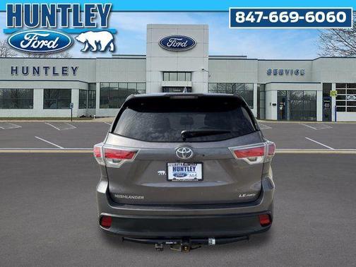 2016 Toyota Highlander LE