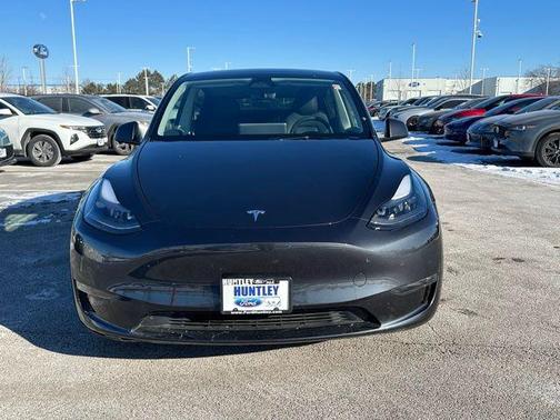 2024 Tesla Model Y Long Range Dual Motor All-Wheel Drive