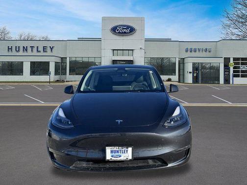 2024 Tesla Model Y Long Range Dual Motor All-Wheel Drive