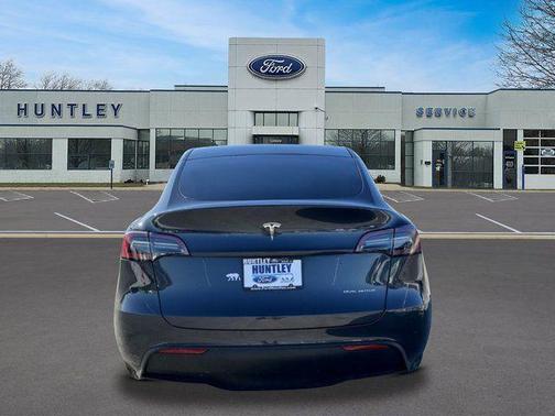 2024 Tesla Model Y Long Range Dual Motor All-Wheel Drive