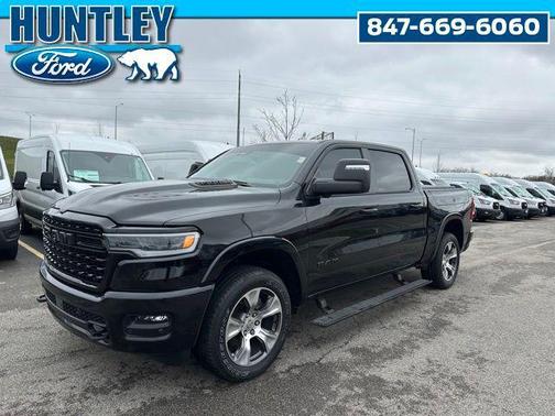 Diamond Black Crystal Pearlcoat 2025 RAM 1500 Limited