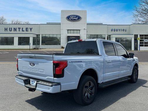2024 Ford F-150 Lightning Flash
