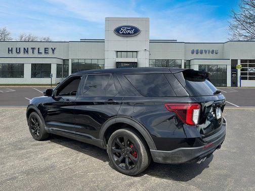 2022 Ford Explorer ST