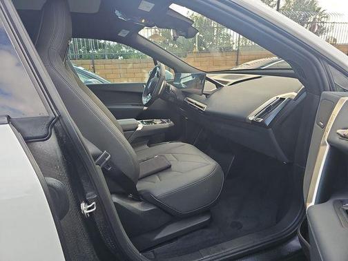 Alpine White 2023 BMW iX xDrive50