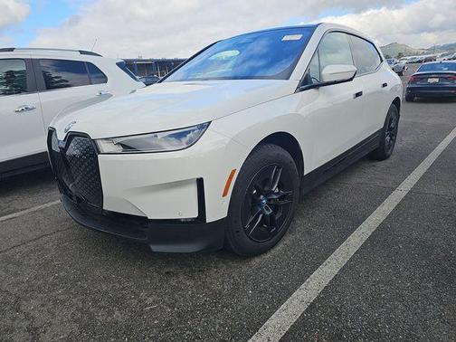 Alpine White 2023 BMW iX xDrive50