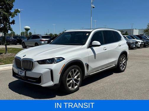 White Metallic 2024 BMW X5 xDrive40i