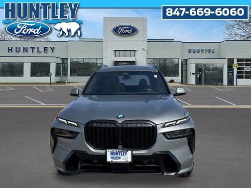 Skyscraper Grey Metallic 2024 BMW X7 xDrive40i