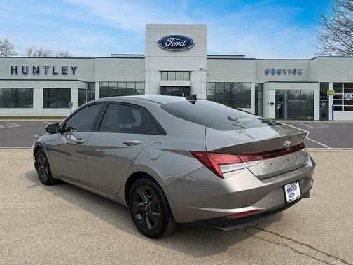 2022 Hyundai ELANTRA HEV Blue