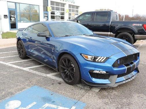 2018 Ford Shelby GT350 Base