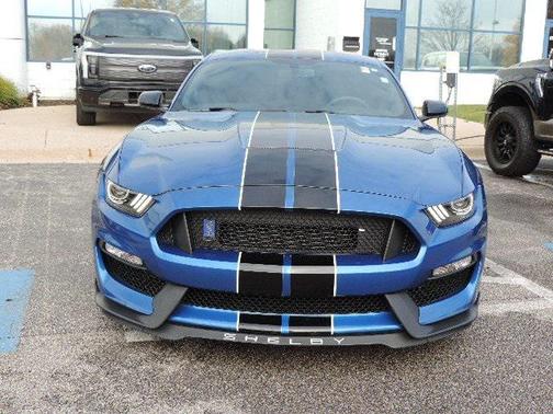 2018 Ford Shelby GT350 Base
