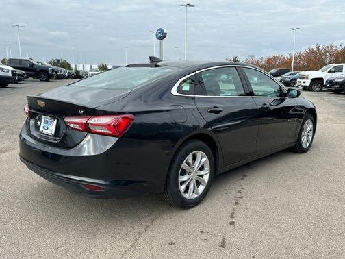 2022 Chevrolet Malibu FWD LT