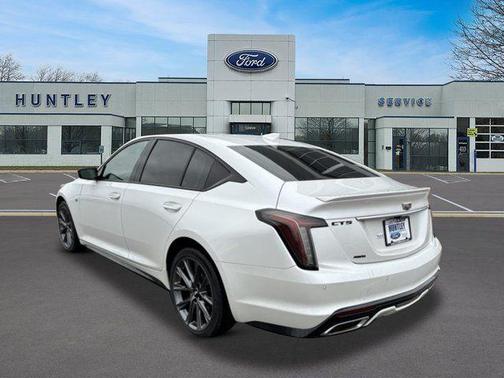 2024 Cadillac CT5 Sport