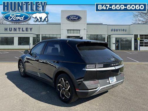 2023 Hyundai IONIQ 5 SE