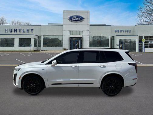 Crystal White Tricoat 2024 Cadillac XT6 Sport AWD