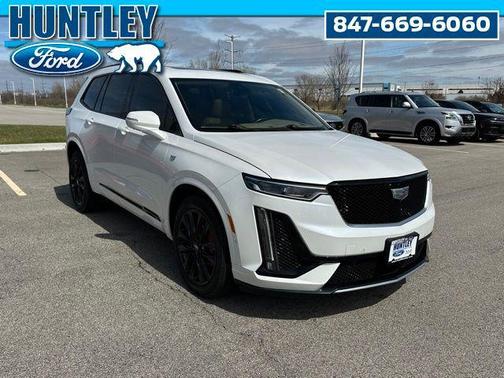 Crystal White Tricoat 2024 Cadillac XT6 Sport AWD