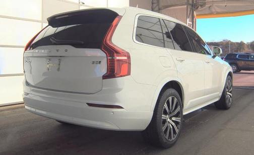 2023 Volvo XC90 B5 Core