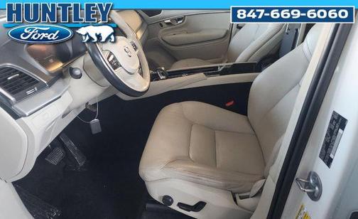 2023 Volvo XC90 B5 Core